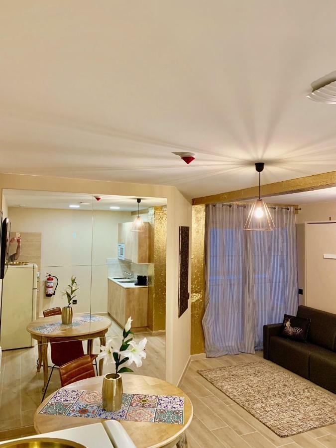 Garnica5 Suites Torrelavega Extérieur photo