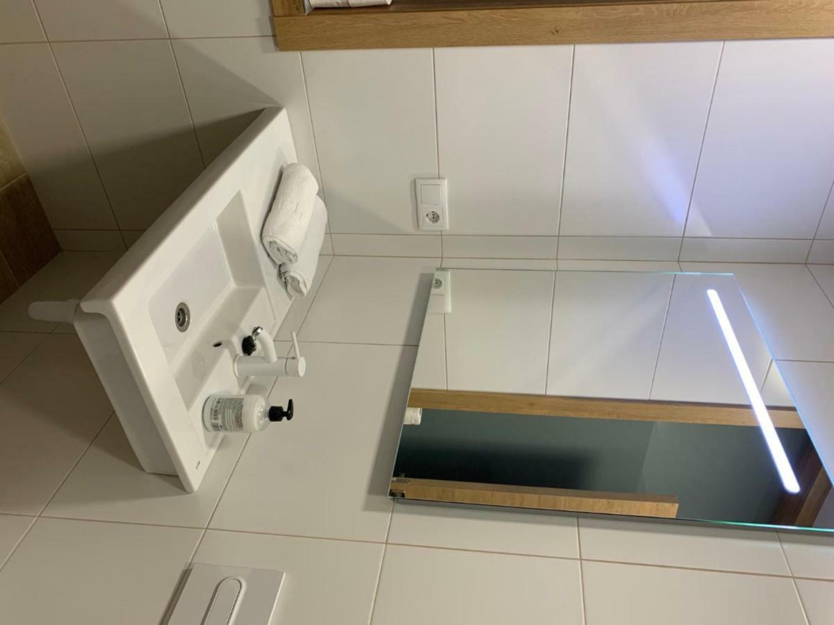 Garnica5 Suites Torrelavega Extérieur photo